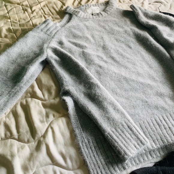 Pullover Sweater - Picture 4 of 4